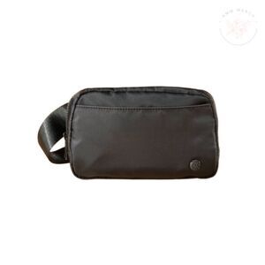 Blogilates Ultimate Belt Bag Yoga Straps Black NWT